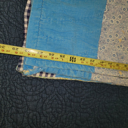 Vintage Handmade Quilt Full or Twin Bedspread Blanket Farmhouse Cabin 56x86