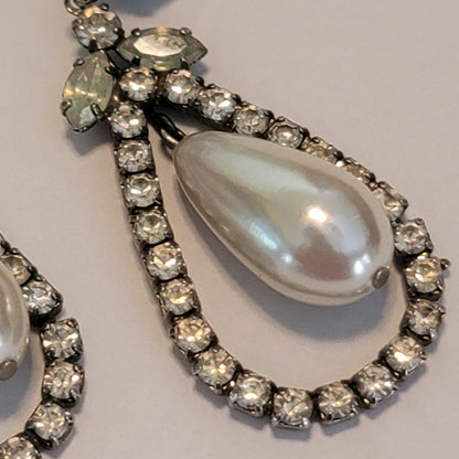 Vintage Faux rhinestones pearl drop pierced earrings dangle Clip On