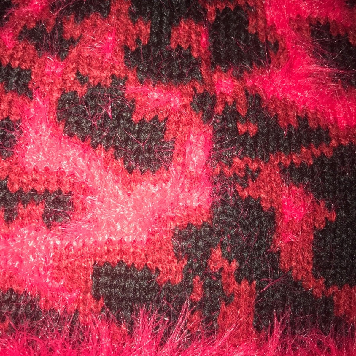 DKNY $36 NEW Red & Black Fuzzy Animal Print Beanie Cheetah Toboggan Hat Cap