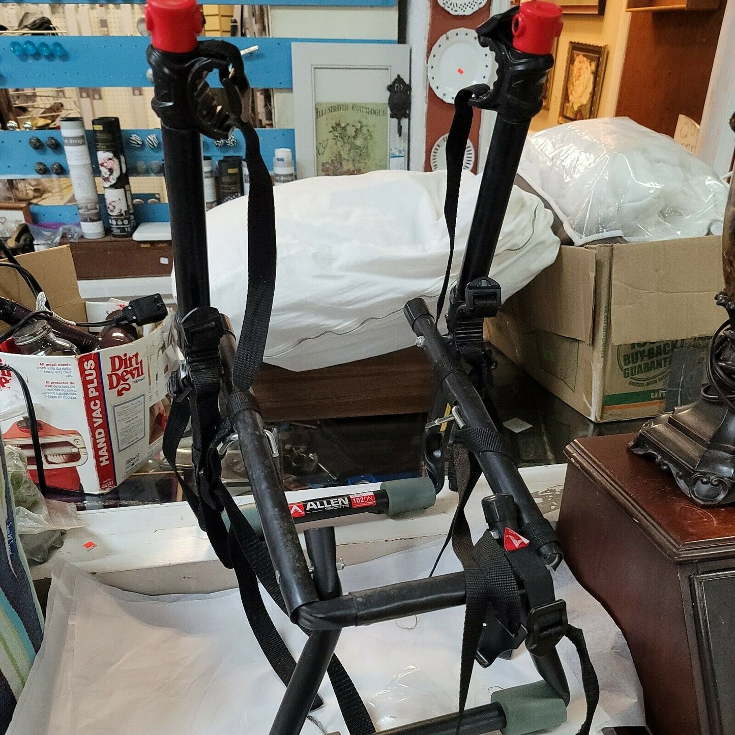 Good CONDITION Allen Sports Deluxe 2-Bike Trunk Mount Rack, Model 102DN