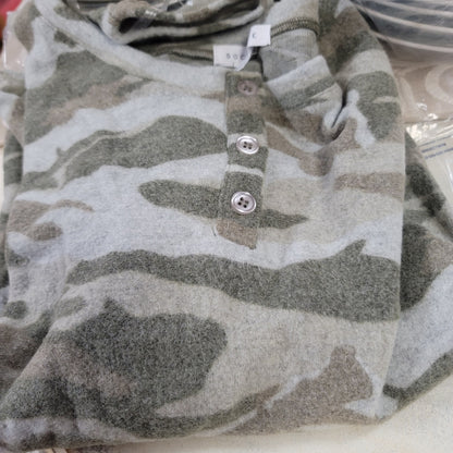 Socialite Printed Scoop Neck Henley Pullover Camo Shirt Soft Long Sleeve LARGE