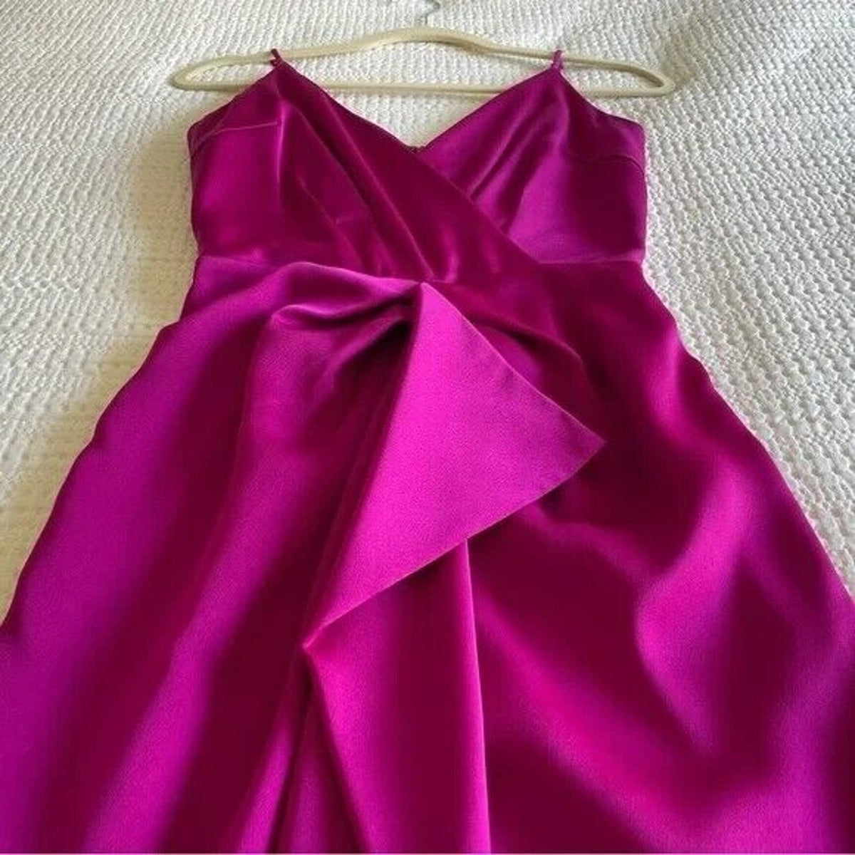 Harlyn V-Neck Special Occasion Dress Extra Large/XL NWT Spaghetti Straps fushia