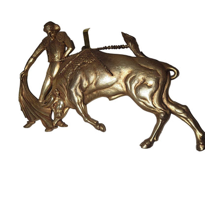Bullfighter Wall Plaque LARGE Vintage 1968 Syroco Matador Bull Hanging