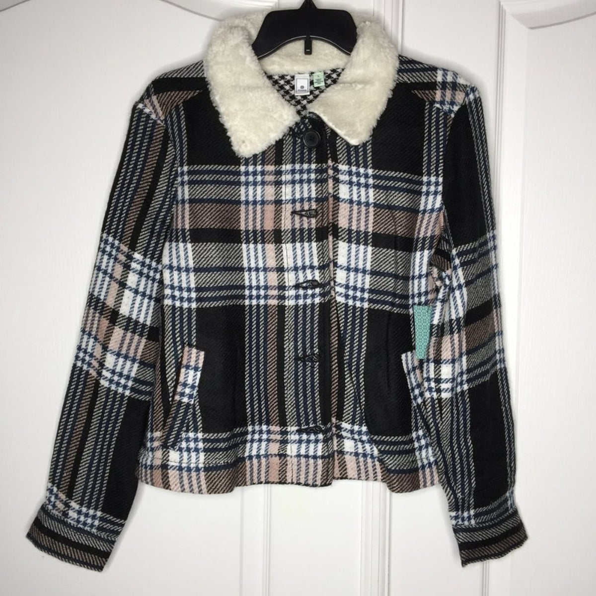NEW SUSINA Faux Shearling Trim Jacket Long Sleeve SMALL Button Black Naya Plaid