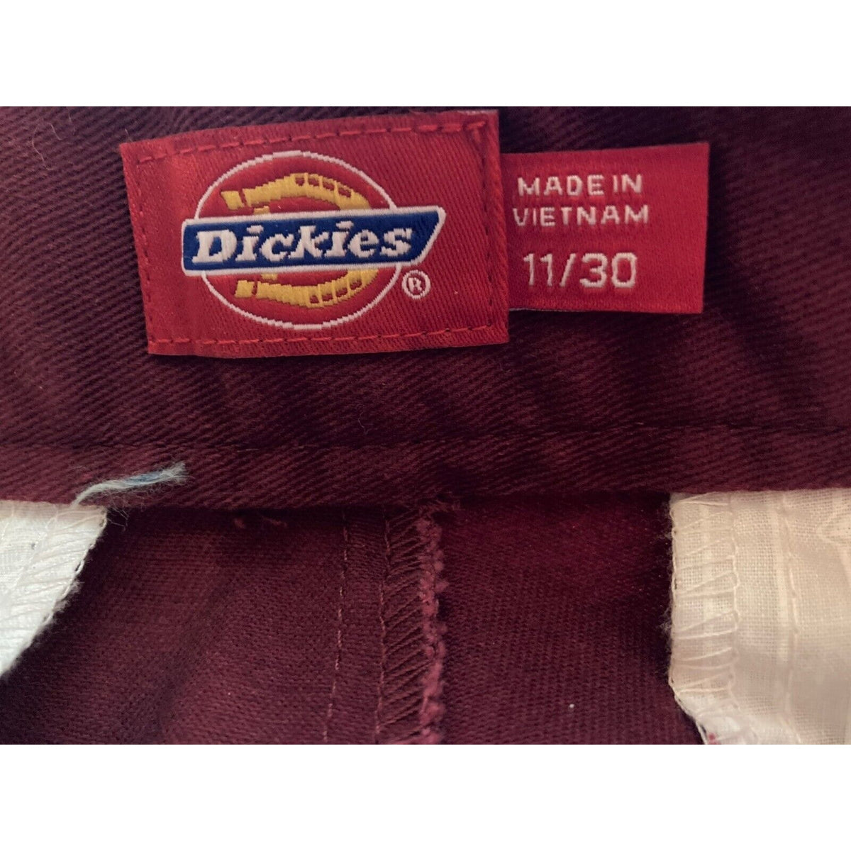 Dickies Straight Leg Juniors Flat Front Mid Rise Pants Size 11/30 Burgundy NWT