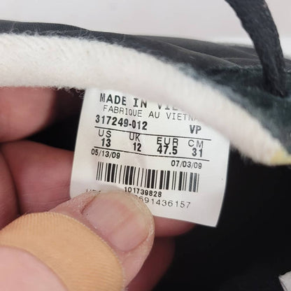 Nike 317249-012 Cortez Basic Nylon 2010 Size 13 Black White PreOwned Kendrick