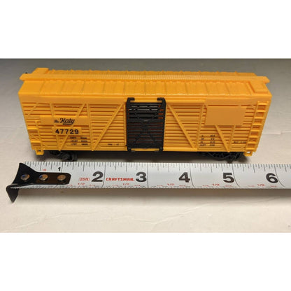 Department 56 HO Model Trains AC DC Motor Set with Miniature Railroad Decorations