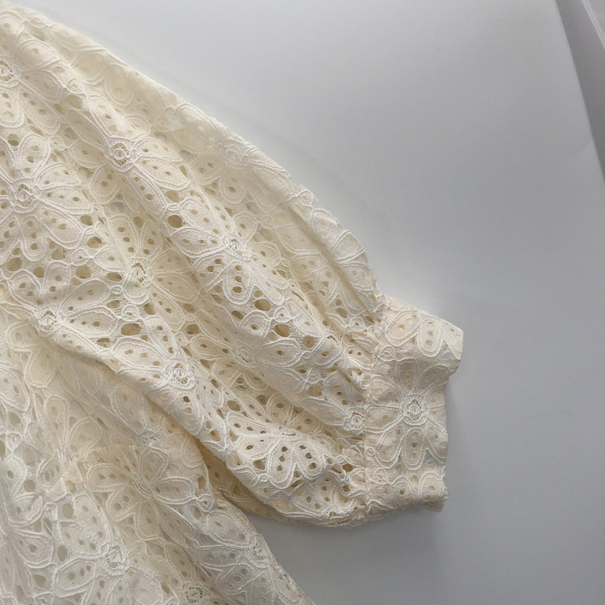 Topshop One Shoulder Lace Puff Sleeve Lined Cropped Top Side Zip Ivory Size 8