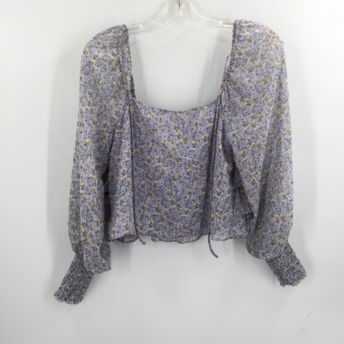 ASTR Women's Ruffle Neck Blouse Top Blue Ditsy Lavender Ruched Cuffs X-Small NWT