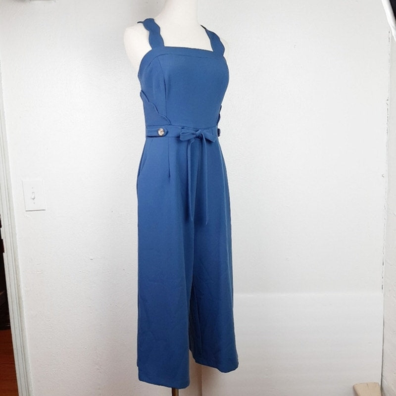 Adelyn Rae Lenora Jumpsuit Crop Scallop Blue Medium NEW Sleeveless Zip Up