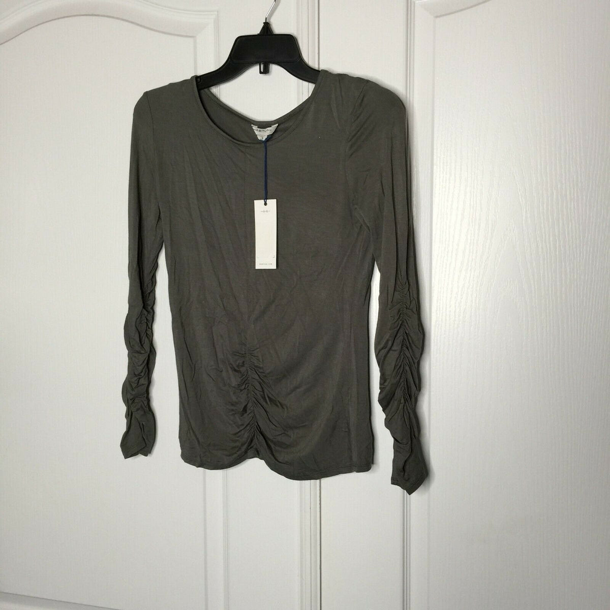 Habitual Girls Angela Gathered Knit Top Crew Neck Long Ruched Sleeves Olive Size 14