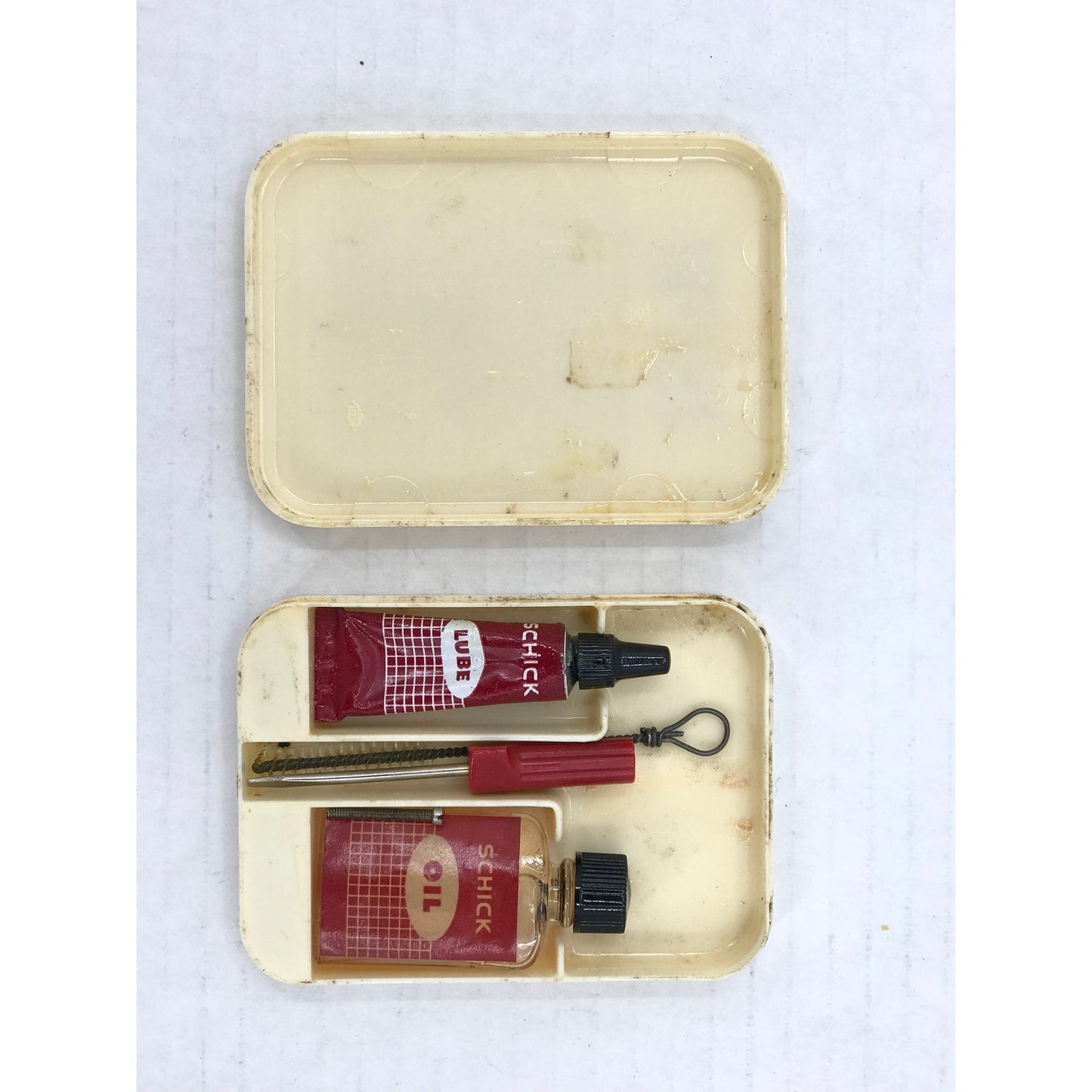 Vintage Schick Electric Shaver Lube Kit PHOTO PROP, VINGNETTE ADDITION