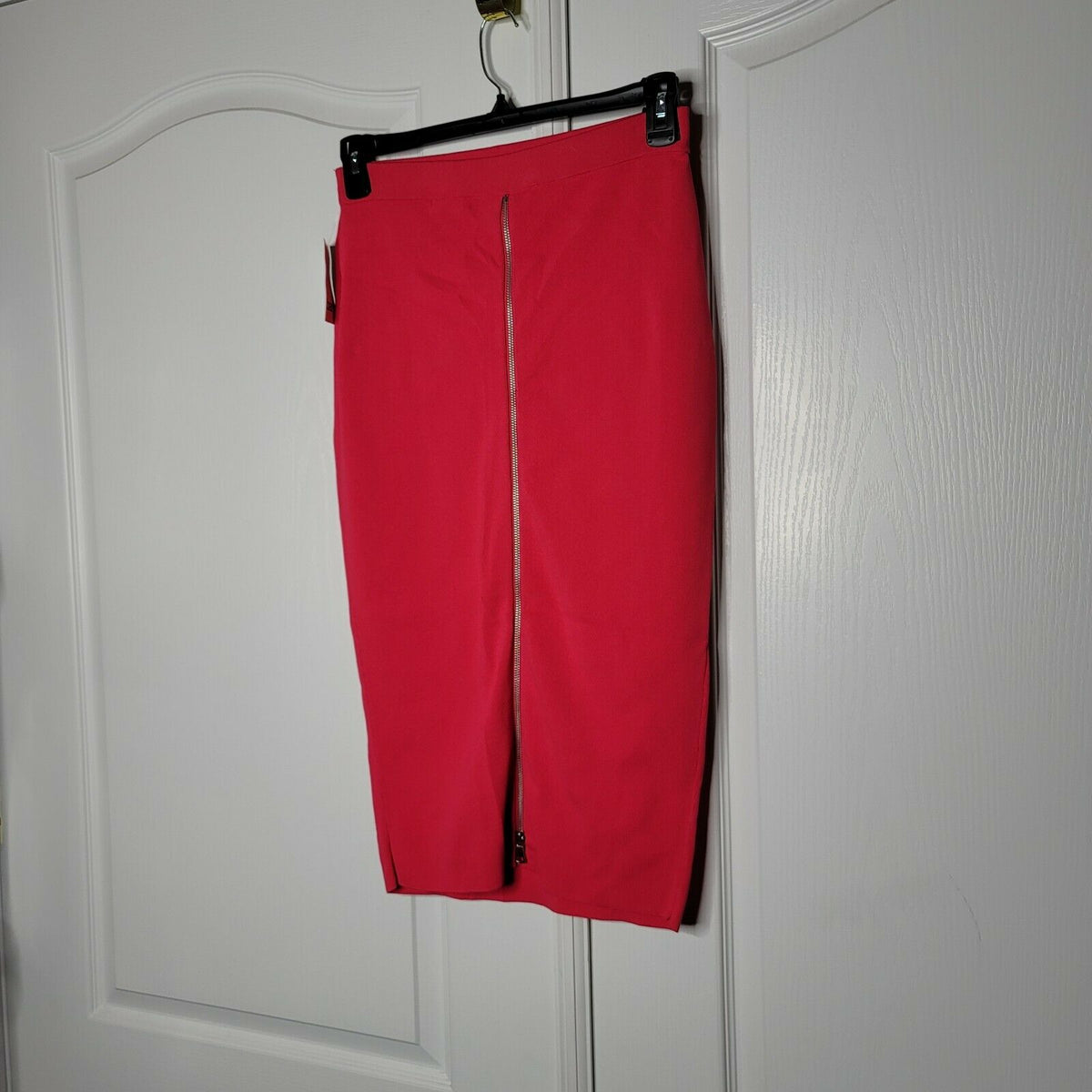 BAR III Below The Knee Pencil Bodycon Sweater Skirt Zip Back Pink Bow Size Large
