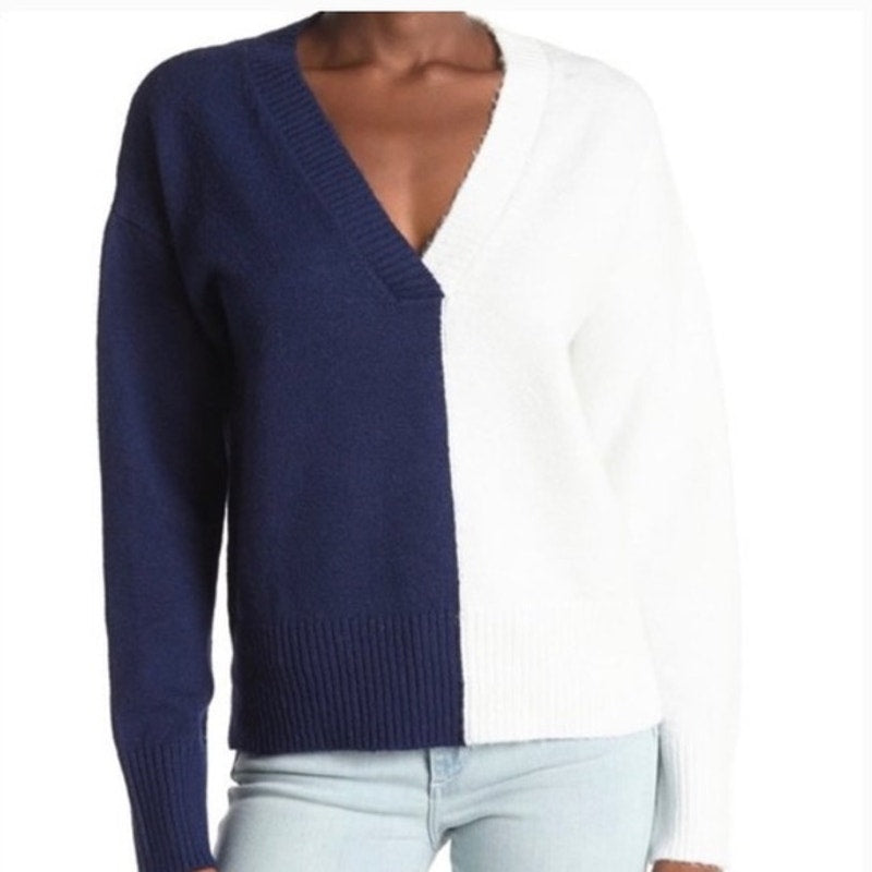 Sweet Romeo V-Neck Color Block Sweater Medium Navy/Winter White NEW Pullover