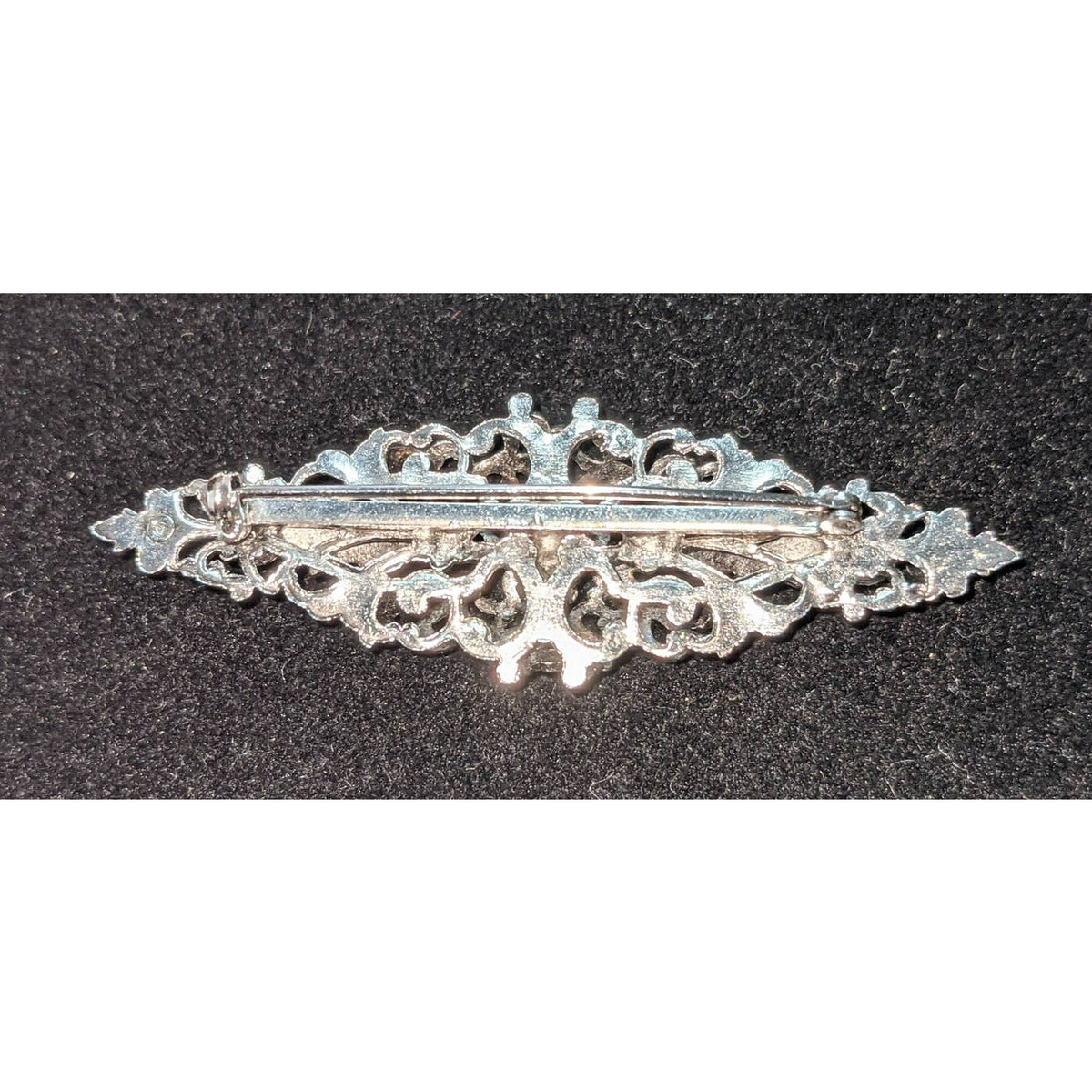 Vintage Brooch Black Stones Receded Setting Silver Tone Filigree Oval Pin