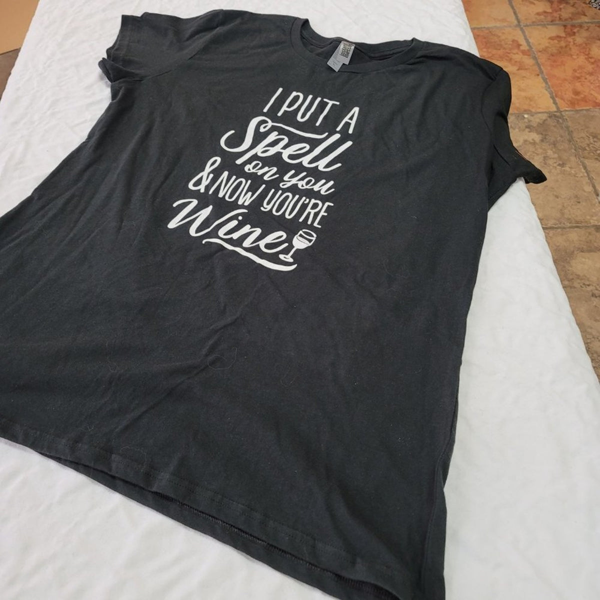 Instant Message "I Put a Spell on You and Now You're Wine" Graphic T-Shirt XL