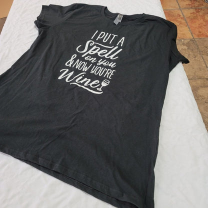 Instant Message "I Put a Spell on You and Now You're Wine" Graphic T-Shirt XL