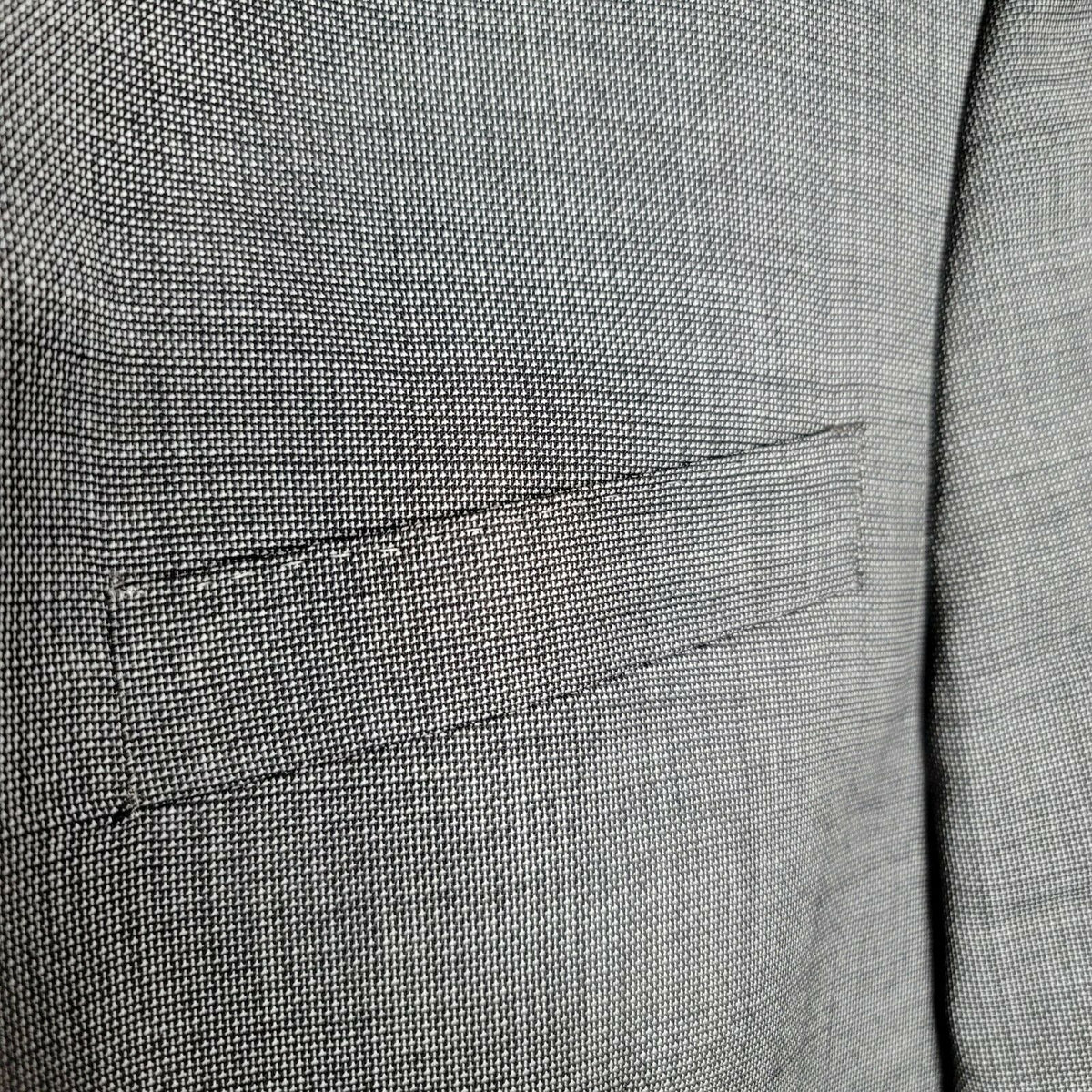 Hart Schaffner Marx 2 Button Windowpane Blazer 100% Worsted Wool Gray 38L