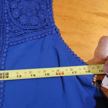 Halogen Size Medium Blue Mazarine Sleeveless blouse shirt Casual Career