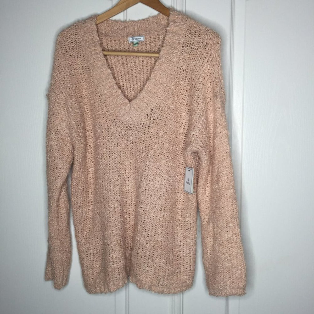 Susina NEW Pink Fluffy Boucle Knit Pullover Sweater V-Neck Large