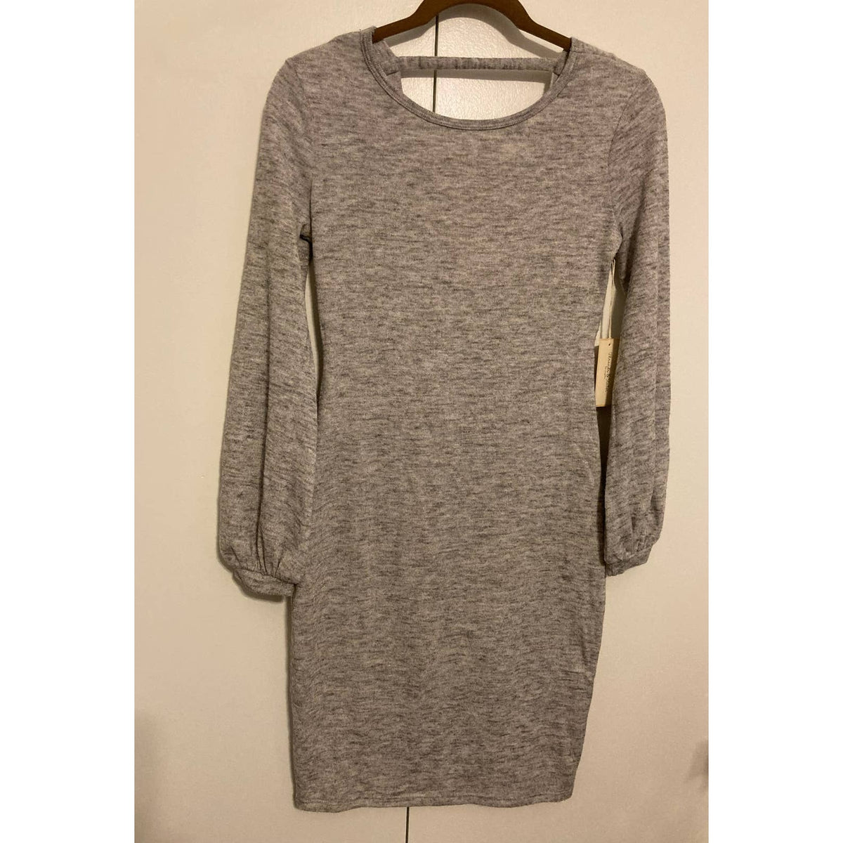 Threads & States V-Neck Cutout Knit Sweater Dress Size Small Gray Marl New