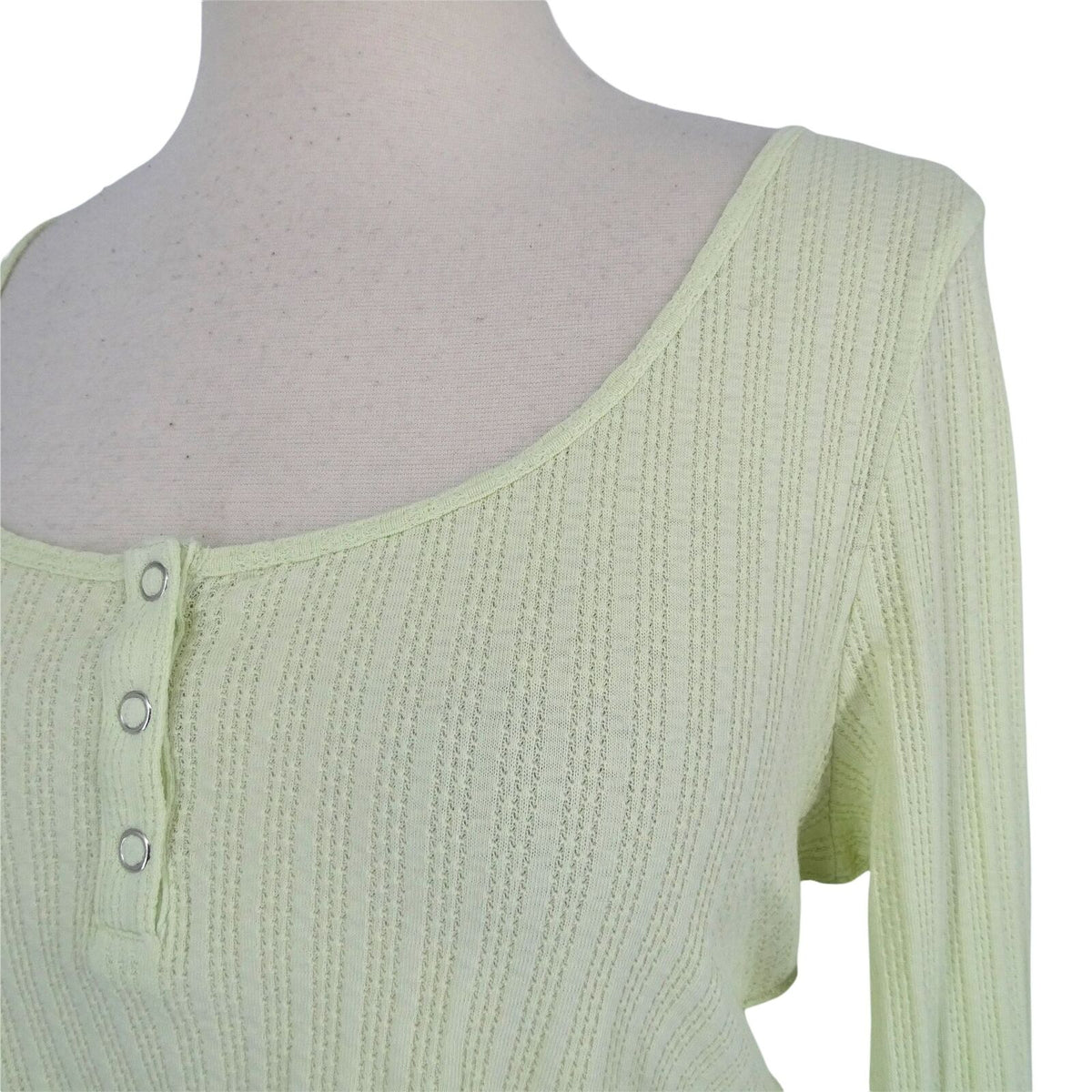 BP Green Limecream Medium NEW Crop Top Snap-front Henley Lettuce-Edge blouse
