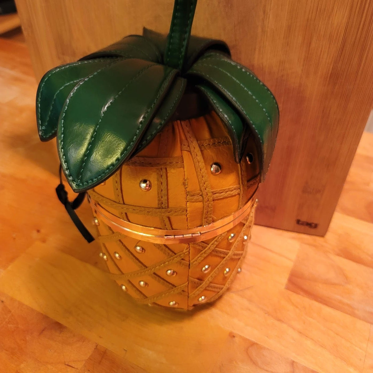 Pineapple Purse Yellow Green Leather Shoulder Strap Crossbody Swinger Cruise NEW