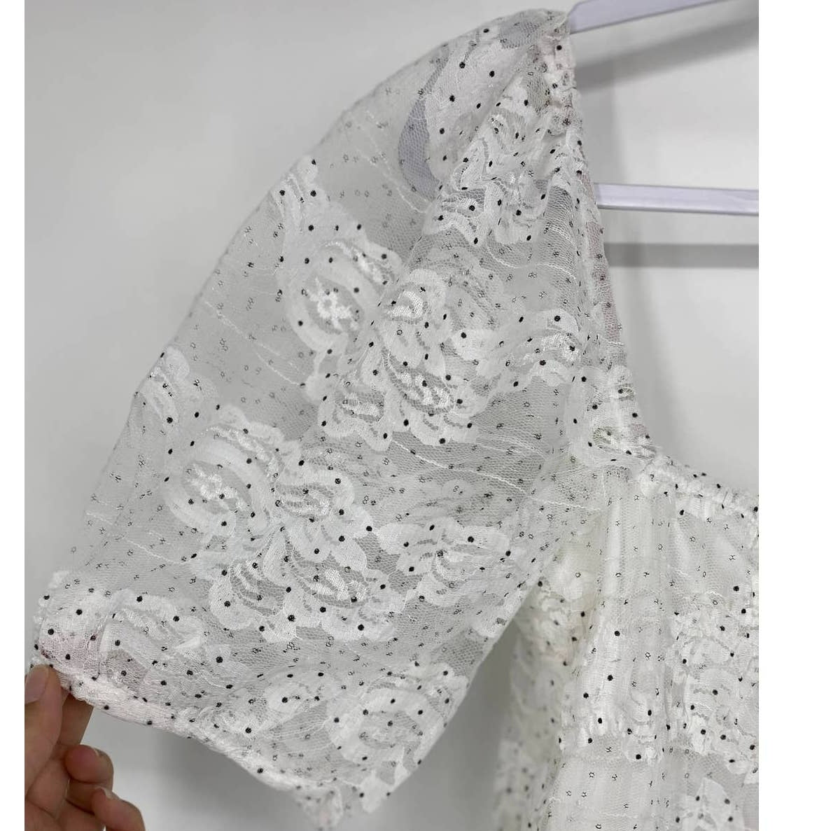 NSR Blouse Extra Large/XL White Black Polka Dot NEW Lace Puff Shoulder Crop Top