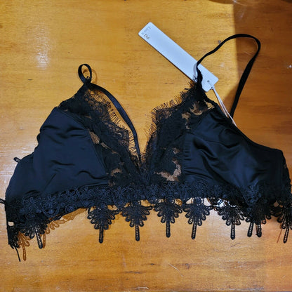 Dollskill Line & Dot Francoise Triangle Crochet Lace Bralette Bra Black Small