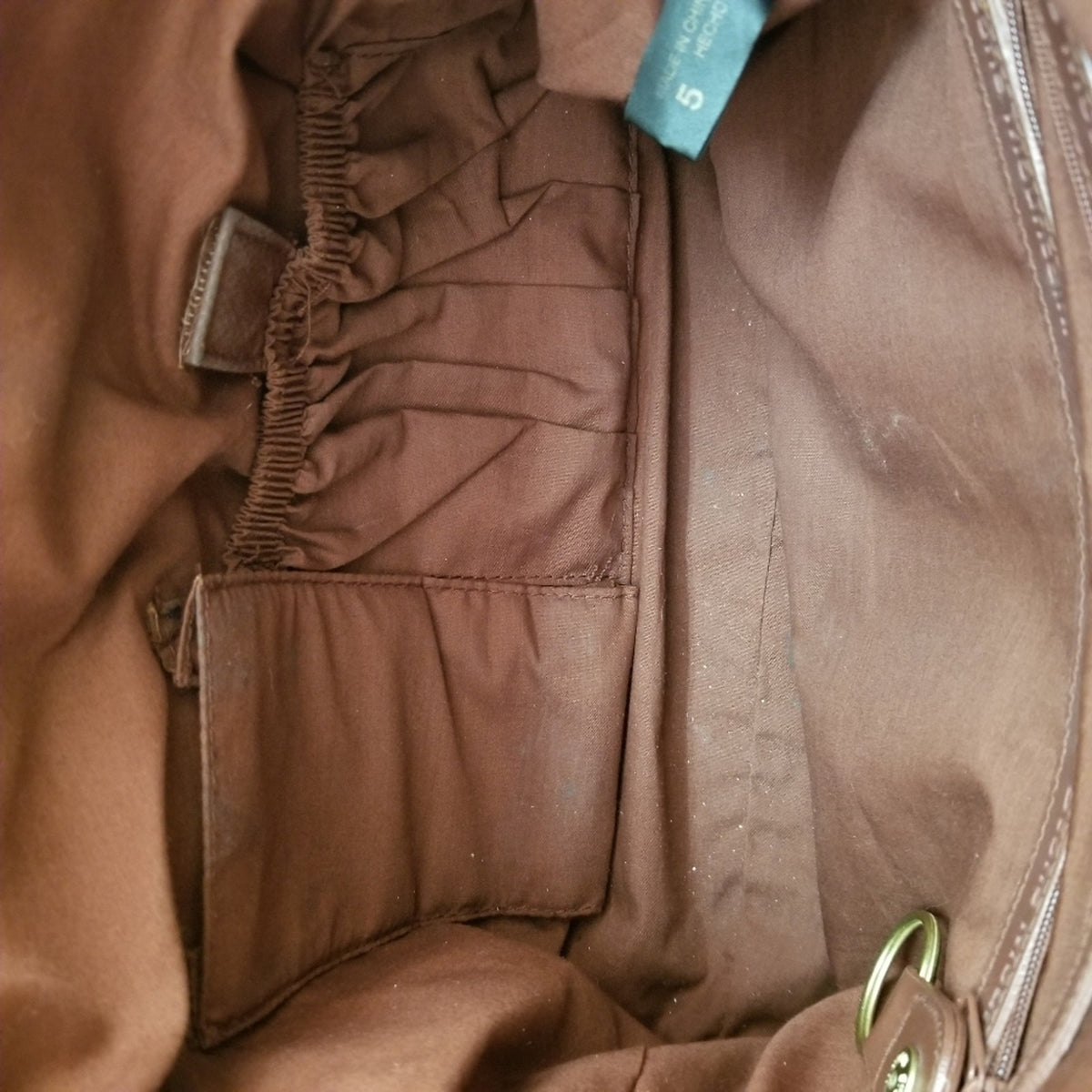 STONE MOUNTAIN leather shoulder tan bag purse Zip and front pouch Key ring
