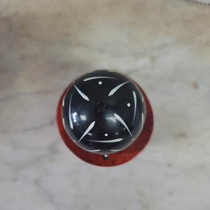 Robert Wilheim/ William Bounds Red & Black SALT Shaker Signed EUC Contemporary