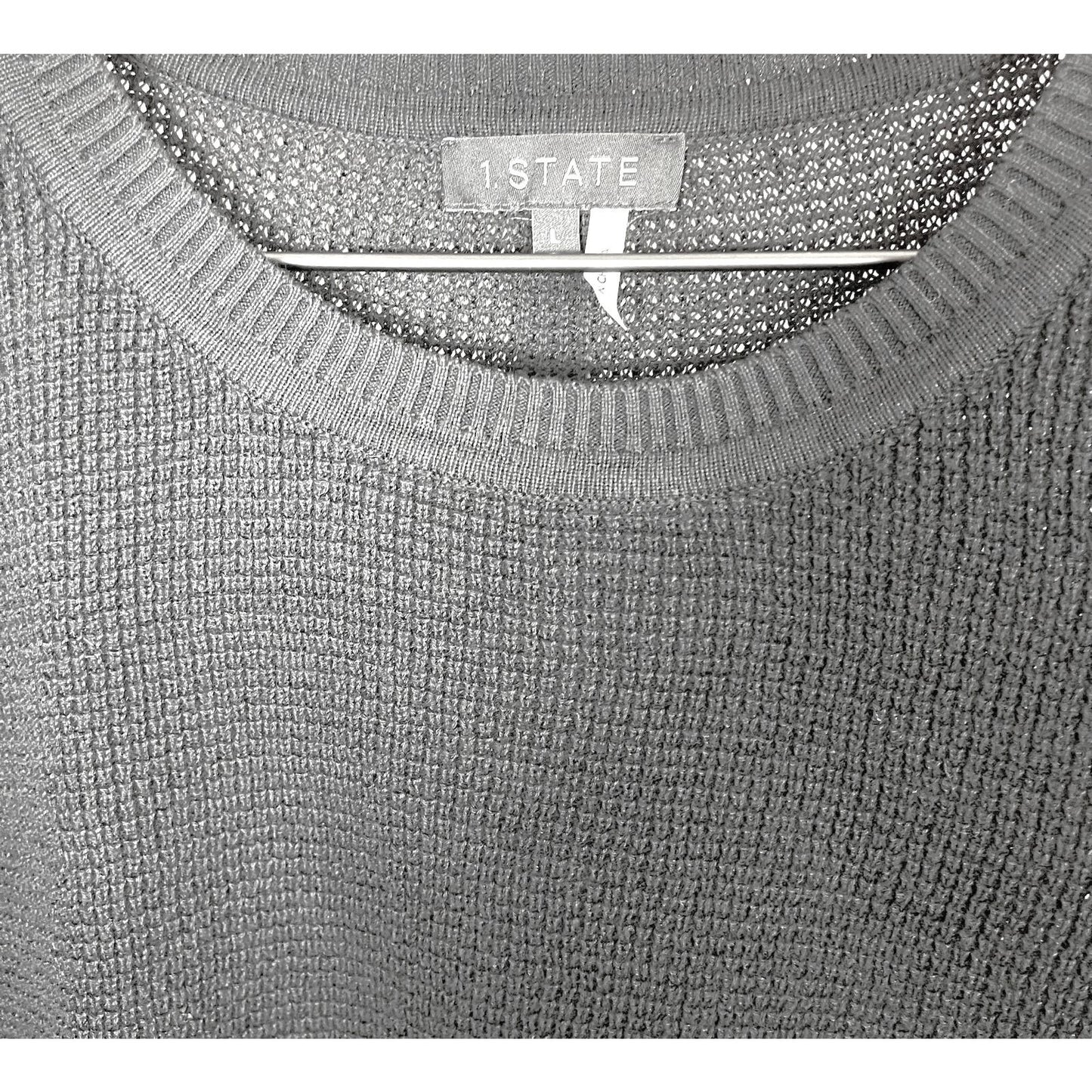 1.State Crew Long Sleeve Side Button Waffle Knit Top Sz Large Silver Heather NWT