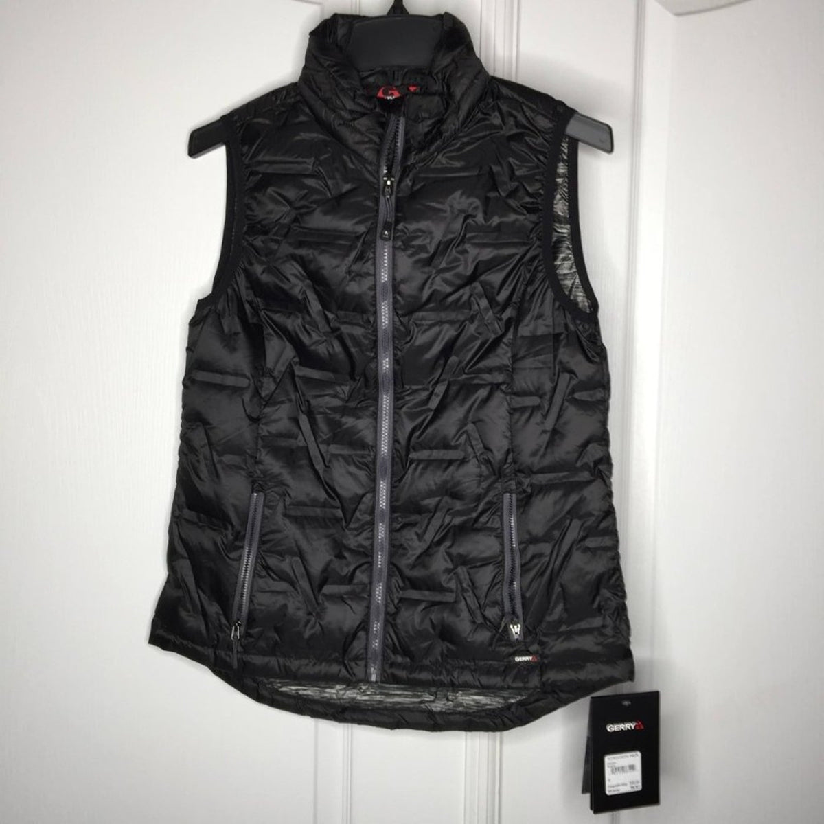 Gerry NWT Peak Sweater Down Lightweight Puffer Vest Small Collar Small layering