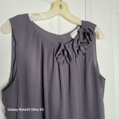 Fred David XL Charcoal gray blouse sleeveless top flower detail scoop neck