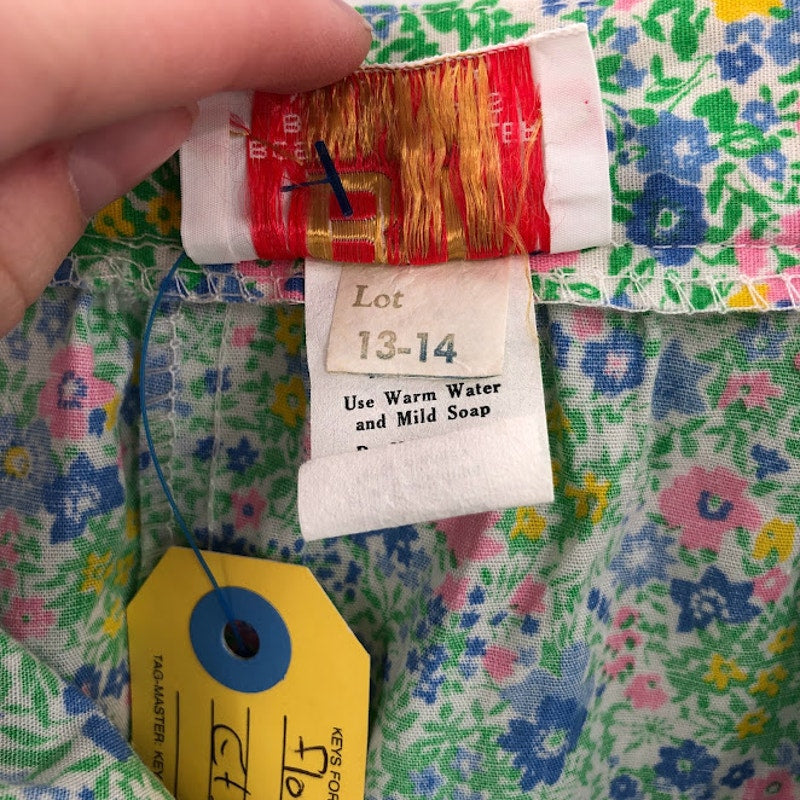 BT vintage skirt floral lightweight summer spring flowers Medium Fit Flare
