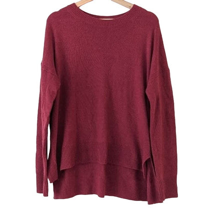 Chelsea 28 Cozy Soft High/Low Crew Neck Sweater Size Small in Burgundy Berry NWT