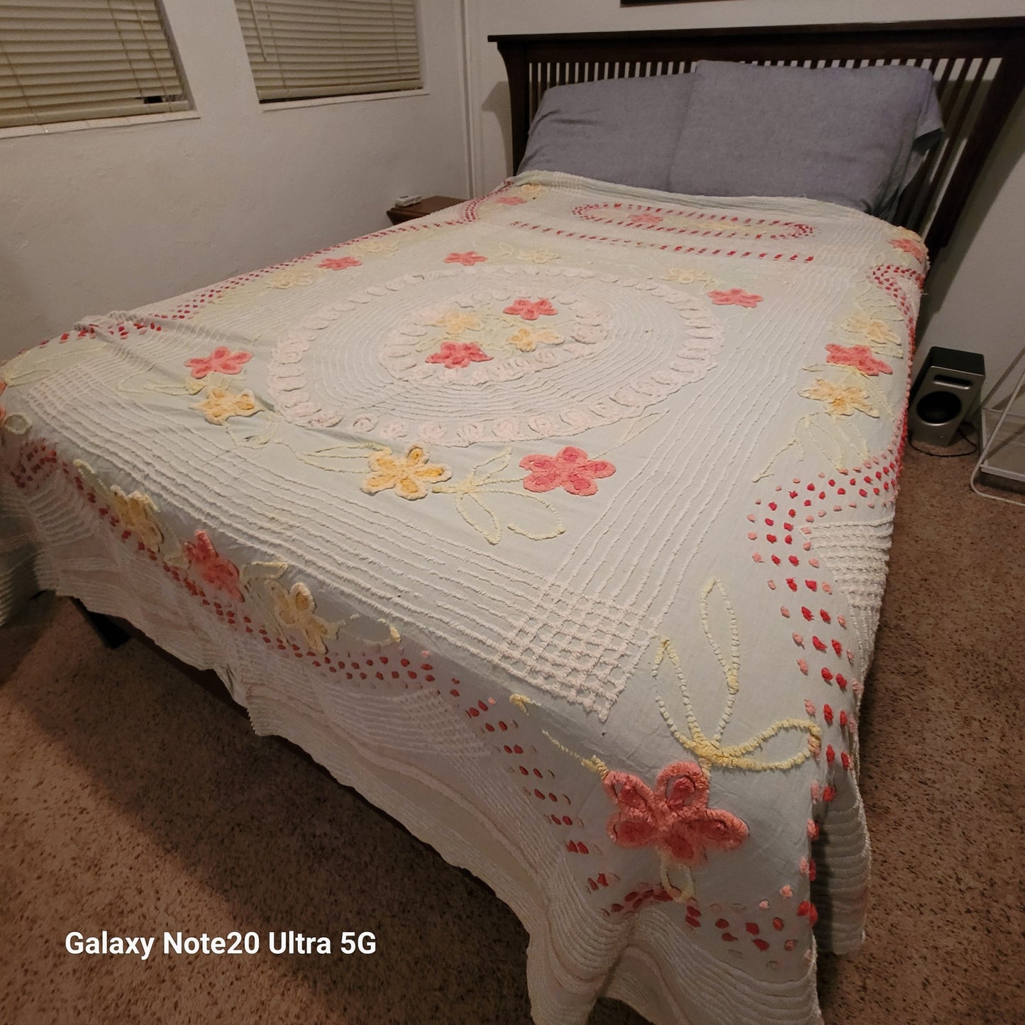 Chenille bedspread blanket Coverlet Flower NEED REPAIR blue red yellow FULL
