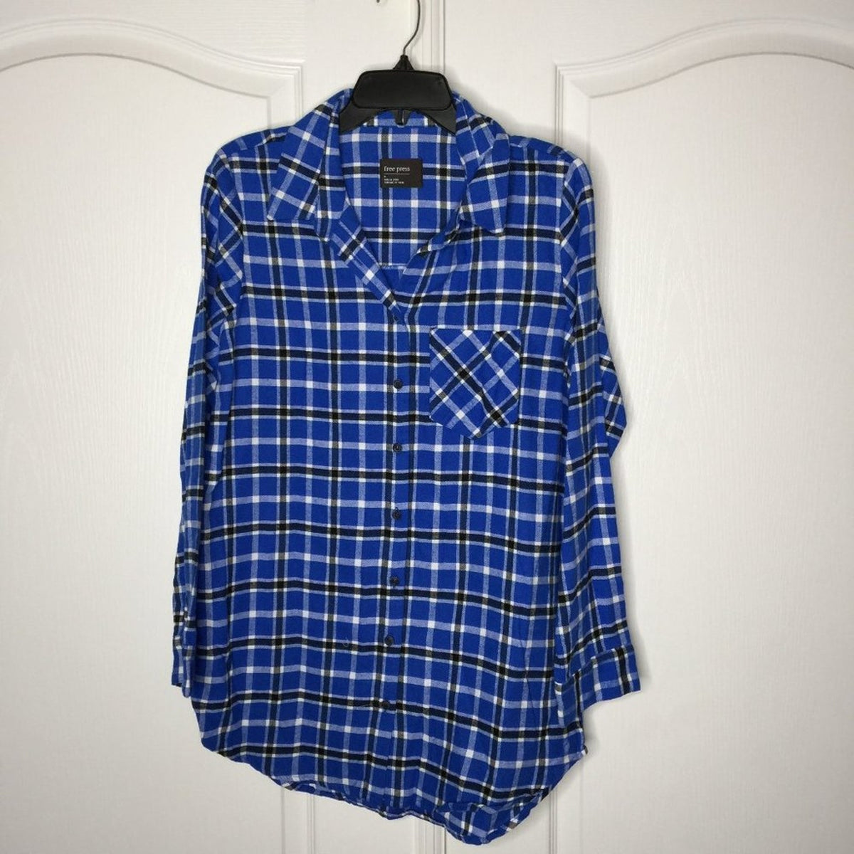 NWT Free Press Plaid Flannel Button Up Size Medium long Sleeve Shirt Top