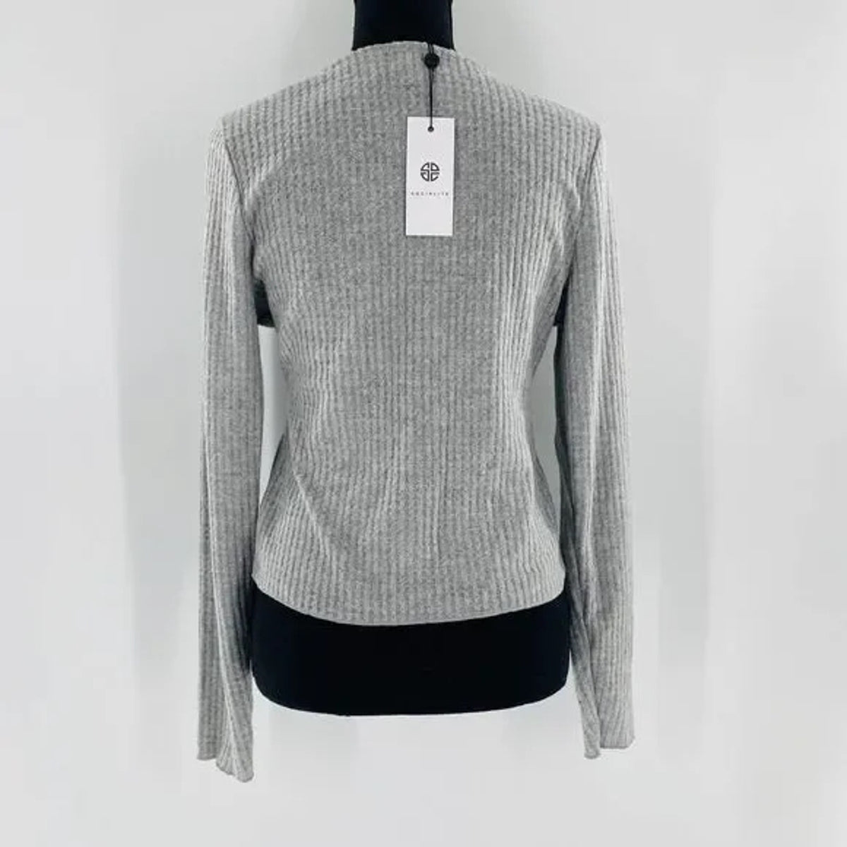 Socialite Women's Cropped Cardigan Sweater Small Grey NWT V-Neck Long Sleeve