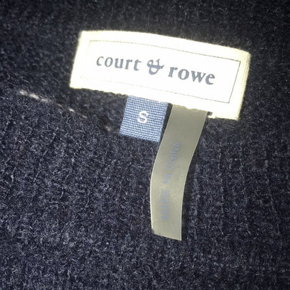 Court & Rowe NWT Striped Navy Crush Crewneck Sweater Small Winter Cold Weather