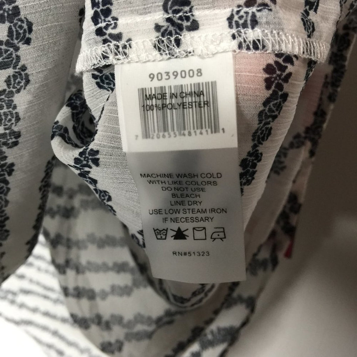 Vince Camuto Striped Floral Blouse Top Short Sleeve Large Work Casual Cozy Light