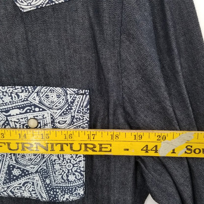 Levi's Long Sleeve Denim two tone shirt Pearl Snaps XL Button Up