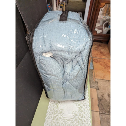 Style 212 Daisy Textured 5-Piece King Comforter Set Blue New bed in bag