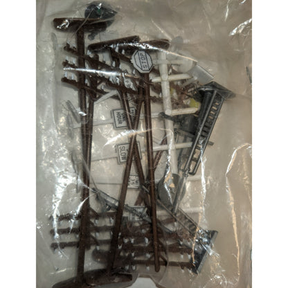 Department 56 HO Model Trains AC DC Motor Set with Miniature Railroad Decorations