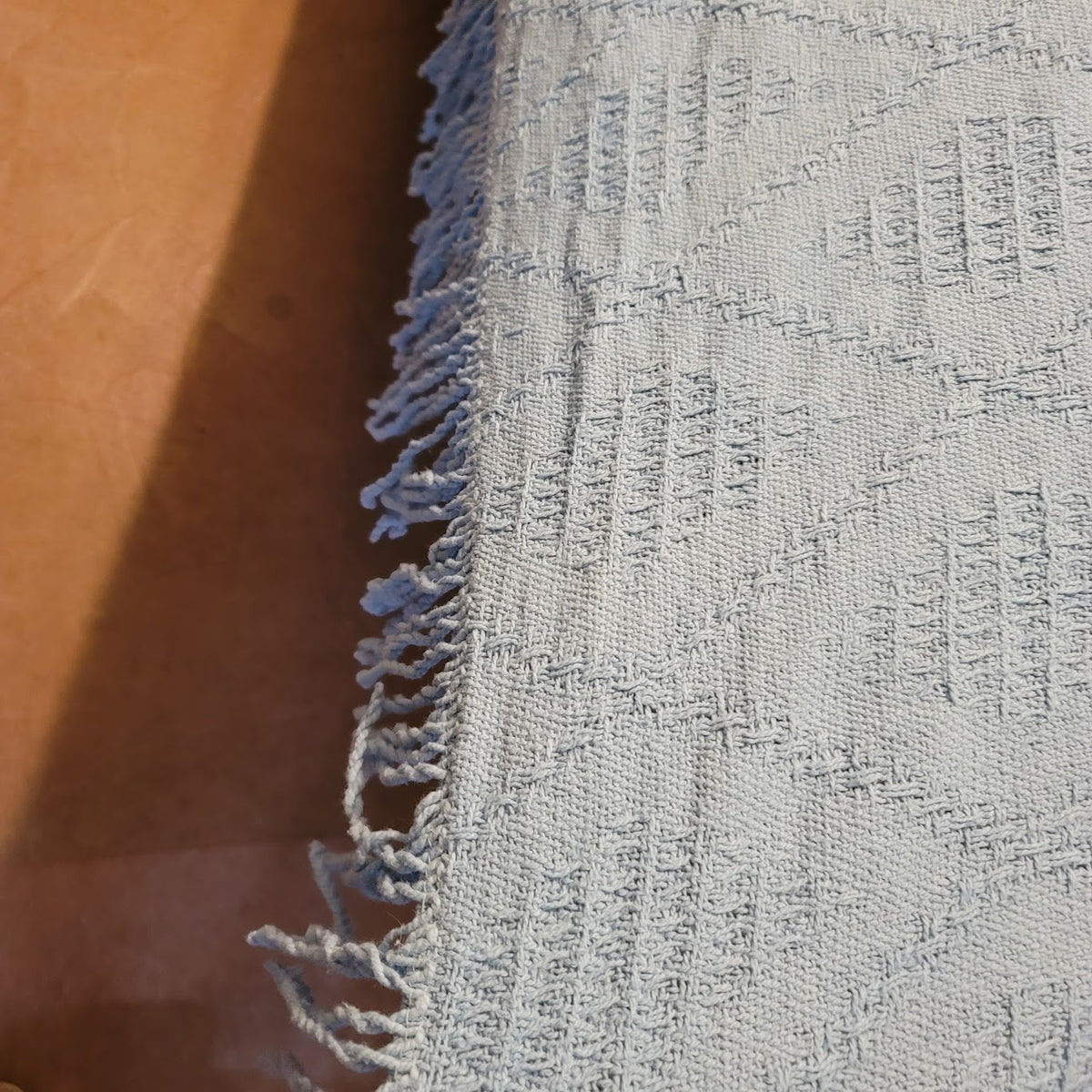 Vintage Diamond pattern blue fringe Queen/King Coverlet Bedspread Lightweight