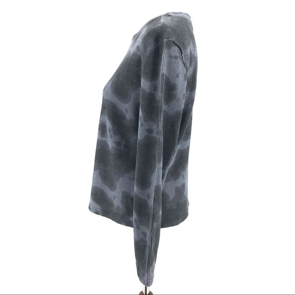 RDI Women Waffle Knit Crew Neck Pullover Top Size Medium Gray Camo/Tie Dye NWT