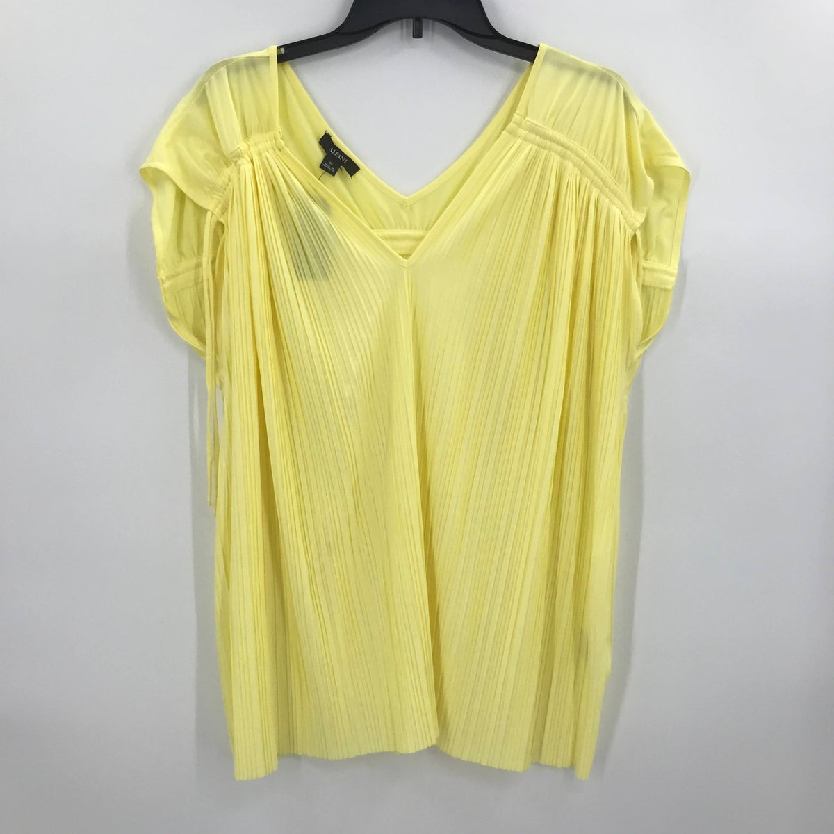 Alfani Plus 1X Pleated Front Sleeveless Blouse Top V-Neck Yellow NEW LIGHTWEIGHT
