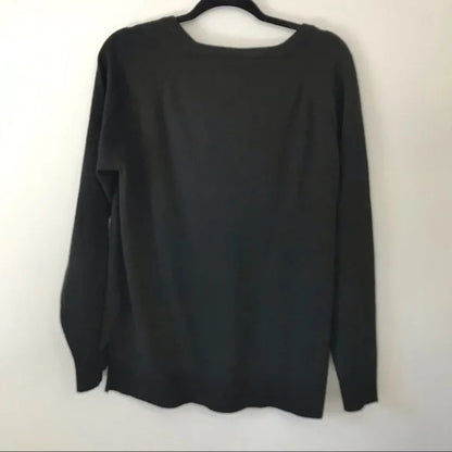 Bobeau Women's Classic V Neck Pullover Sweater Top Medium Black NWT High Low