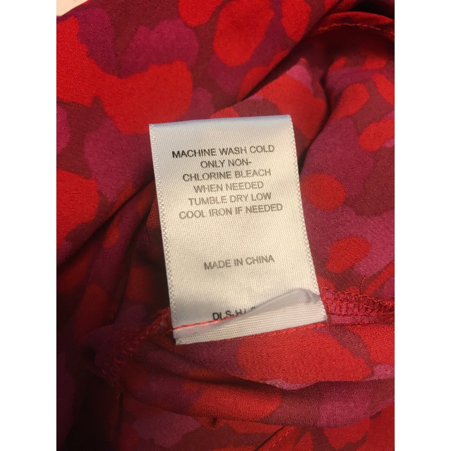 Gibson Latimer NWT Long Sleeve V-neck Red & Pink Blouse Medium Top