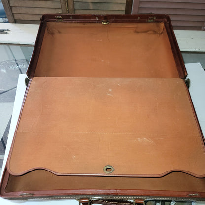 Leather suitcase briefcase VINTAGE handles Brown/tan stiitching 1940s